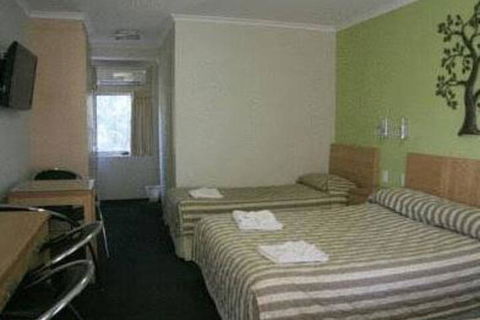 Queensgate Motel - Accommodation Asia 1