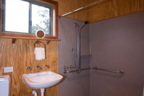 Brodribb River Rainforest Cabins Cabin 1 - Accommodation Guide 5