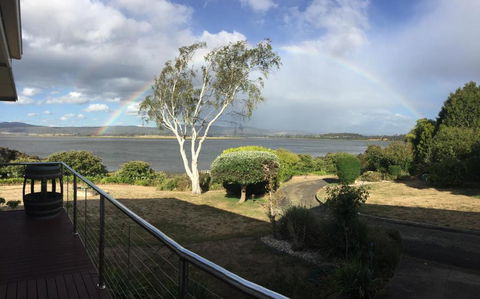 AmbleaWhile On Tamar - Accommodation Guide 6