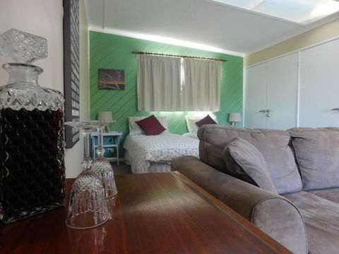 AmbleaWhile On Tamar - Accommodation Guide 3