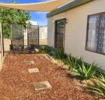 Cute Private Studio Flat with AIRCON - Accommodation Guide