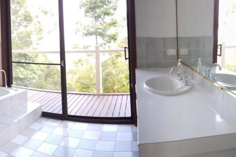 Million Dollar Views To Gold Coast - Accommodation Asia 5