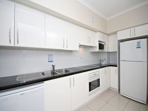 Messines Street Breakwater Apartment 104 - Accommodation Guide 5
