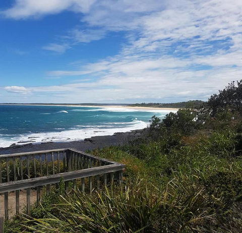 Paradise By The Beach - Accommodation Guide 2