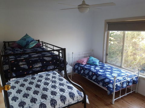 Paradise By The Beach - Accommodation Guide 3