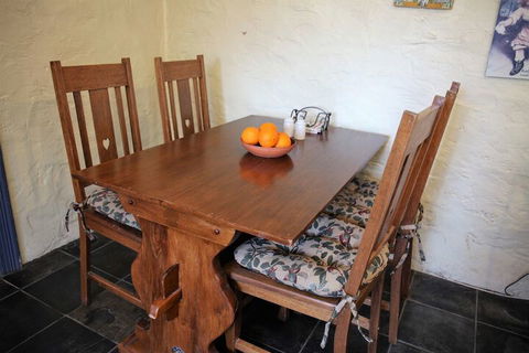 Griffiths Cottage - Accommodation Guide 6