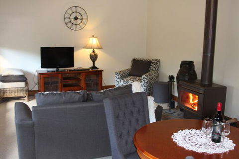 Archery Road Estate - Accommodation Asia 5