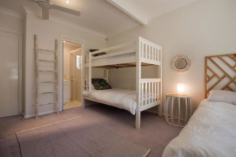 Kirbys Berrara Beach House - Accommodation Asia 2