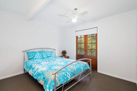 Bonny Beach House Holiday Accommodation With Pool - Accommodation Asia 5