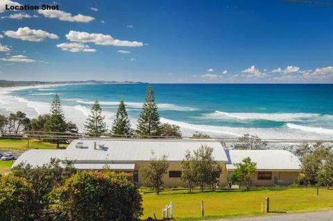 Bonny Beach House Holiday Accommodation With Pool - Accommodation Asia 4