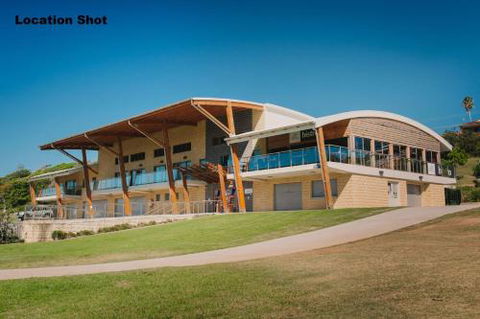 Bonny Beach House Holiday Accommodation With Pool - Accommodation Asia 2