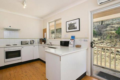 Rosamund House In Broke 4br House In Walking Distance To Cellar Doors - Accommodation Asia 5