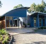 Corrugated Cottage - Accommodation Asia