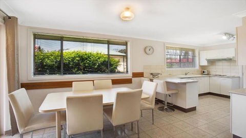 The Hideaway At Shoal Bay - Accommodation Guide 3