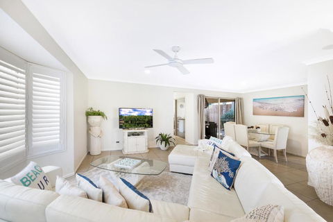 Sweetbrush Place - Accommodation Asia 5