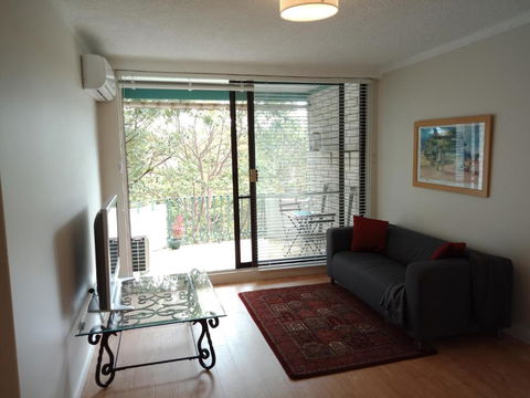 Hurstville Home With A View Comfort & Style - Accommodation Guide 6