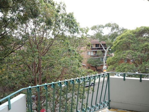 Hurstville Home With A View Comfort & Style - Accommodation Guide 4