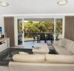 Unit 2 Point Break Apartments 1 3 Point Arkwright Linen Incl