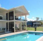 La Riviera - Accommodation Guide