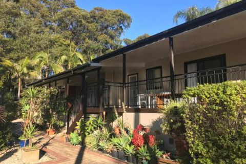 Wamberal Cottage - Accommodation Guide 4