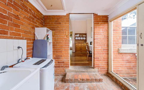 Eliza 1875 Red Brick Duplex Townhouse - Accommodation Guide 5