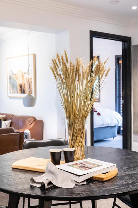 Tre Sorelle Camden - Accommodation Guide 2