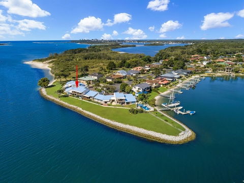 Peninsula Court 6 - Accommodation Asia 4