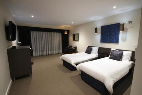 Hogans Motel - Accommodation Guide 2