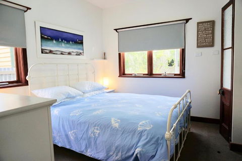 Blueys - Accommodation Asia 4