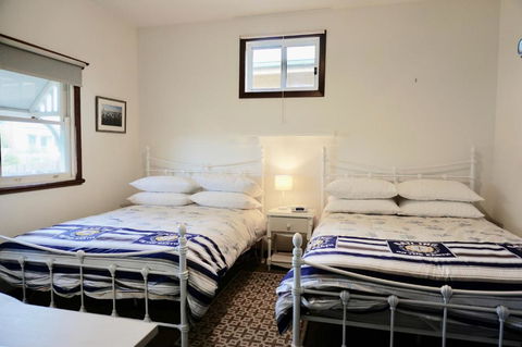 Blueys - Accommodation Asia 3