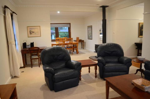 Coolamon On Marsh Armidale - Accommodation Guide 5