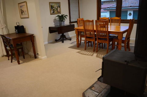 Coolamon On Marsh Armidale - Accommodation Guide 6