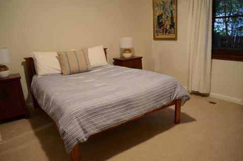 Coolamon On Marsh Armidale - Accommodation Guide 1