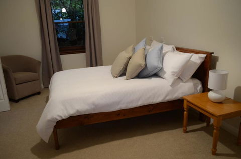 Coolamon On Marsh Armidale - Accommodation Guide 3