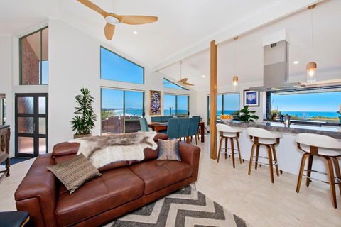 Panorama Beach House - Accommodation Asia 4
