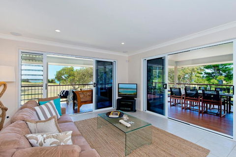 Allure By The Sea - Accommodation Asia 4
