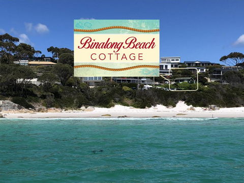 BURGESS COTTAGE King Bed For Couples - Accommodation Guide 6