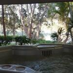 Lake Russell Lakeside Retreat - Accommodation Guide 0