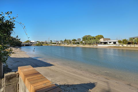 Woomba1 - Accommodation Asia 4