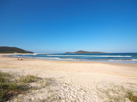 Salt Water At Fingal Bay - Accommodation China 1