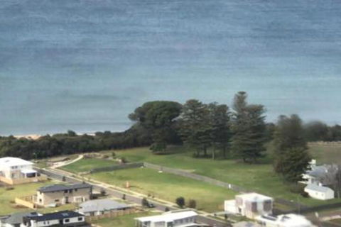 Bunya By The Sea - Accommodation Guide 3