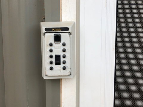 Getaway Villas Unit 38 1 - Accommodation Guide 2