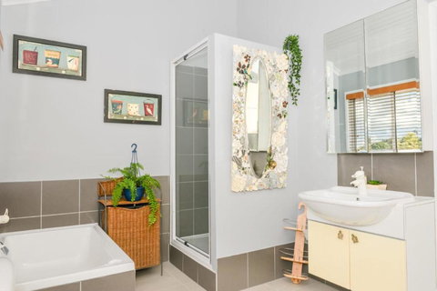 Land Of Lost Treasure - Accommodation China 6