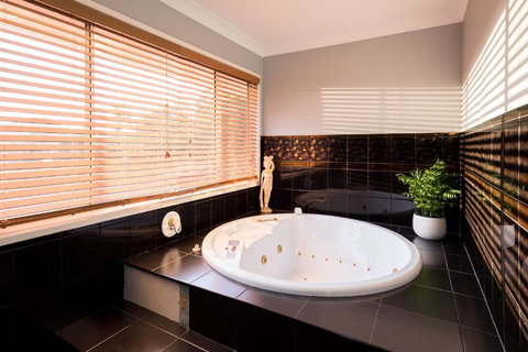 Land Of Lost Treasure - Accommodation China 1