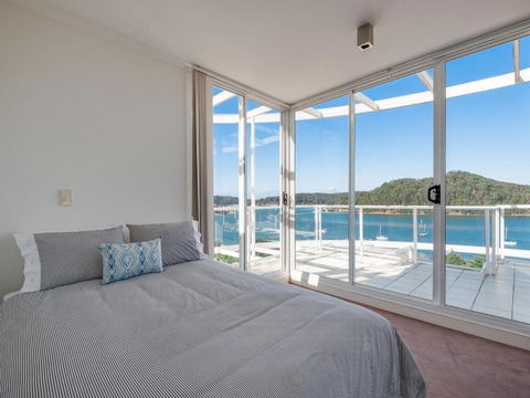 Penthouse 707 4 Bedroom Oceanview Penthouse - Accommodation Asia 2