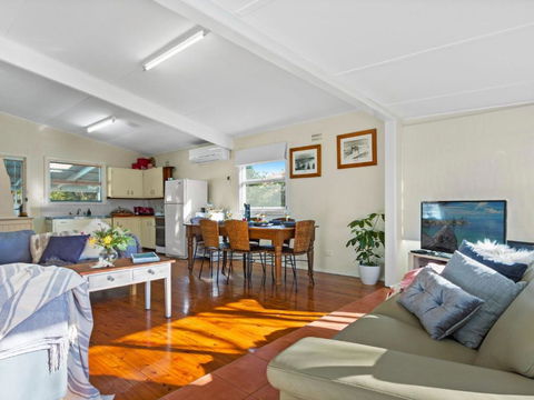 Between 2 Beaches Comfortable Private Sanctuary - Accommodation Guide 1
