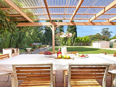 That Pink House! Comfortable Home Away From Home - Accommodation Guide 6