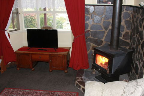 Ayers Burra - Accommodation Guide 3