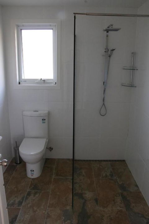 Penguin Seaside Farm - Accommodation Guide 3