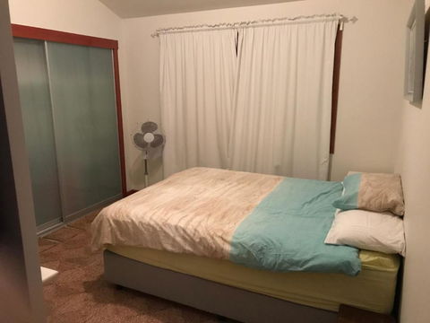 Beautiful Cosy & Quiet - Accommodation Guide 1